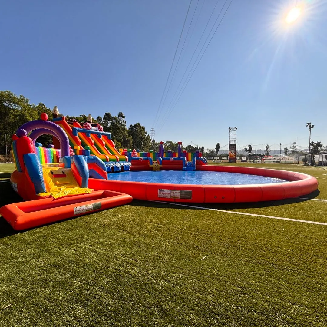 Water Fun Park Wasserrutsche Water Fun Park Seitenasicht Pool