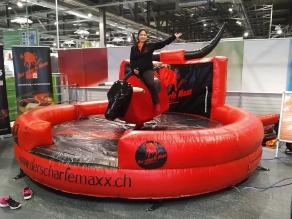 Rode reiten mieten. Der scharfe Maxx eigene Hüpfburg gestalten